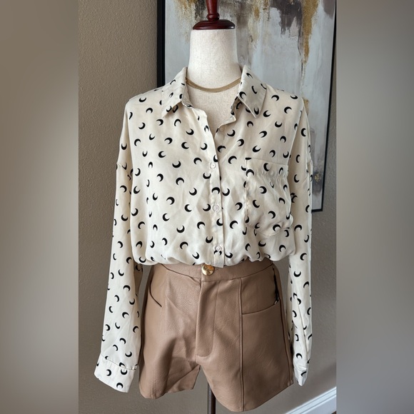 High waisted faux leather shorts in tan - Picture 7 of 10